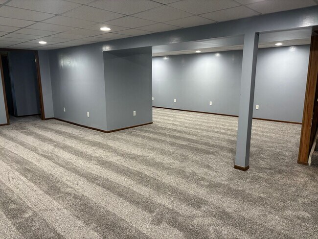 Building Photo - 3 bedroom - Finished basement with bonus room