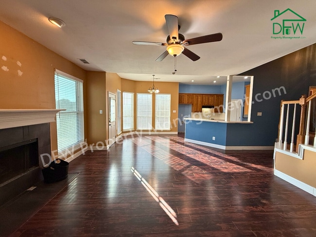 Building Photo - Beautiful 4 Bedroom 2.5 Bathroom Home for Lease in Grand Prairie, TX