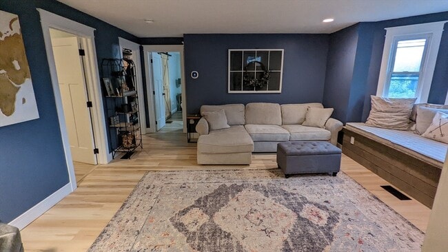 Building Photo - 76 Milk St