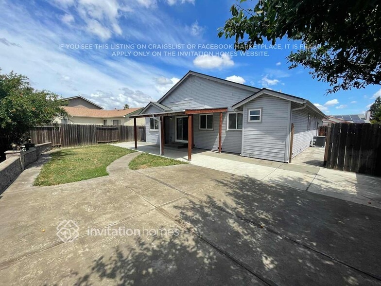 Building Photo - 1024 Winters Way