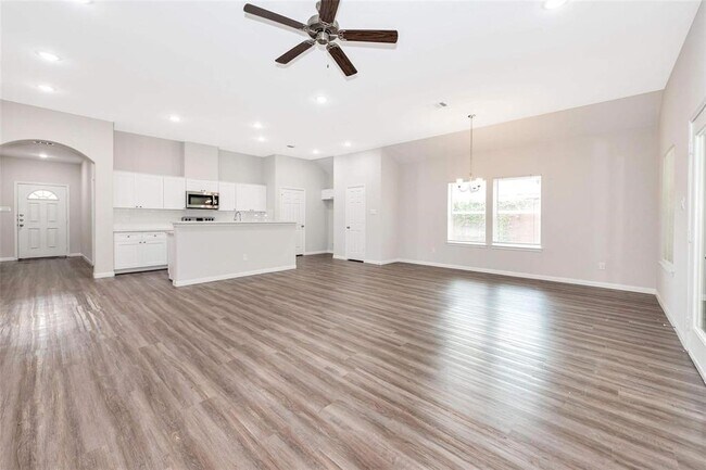 Building Photo - 2150 Mosher Ln