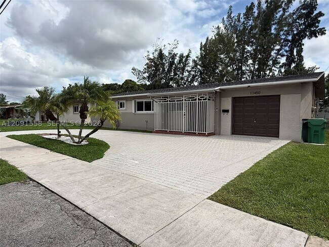 Building Photo - 11450 SW 47th St