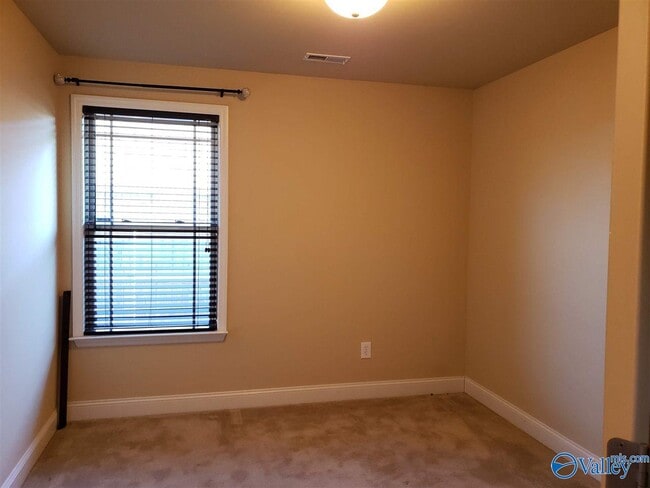 Building Photo - 172 Fields Pond Dr