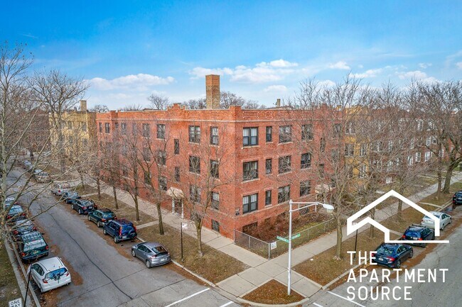 Building Photo - 2612 W Gunnison St