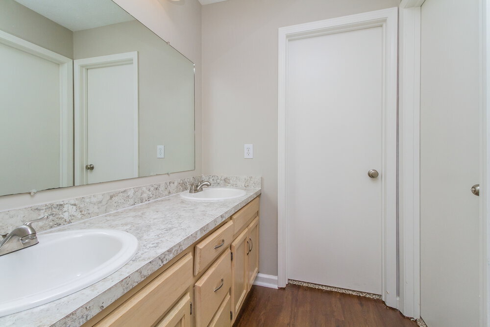 Building Photo - 207 Fairfield Dr