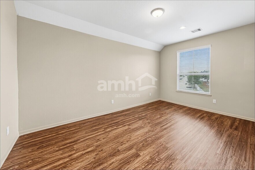 Building Photo - 16706 N Whimbrel Cir