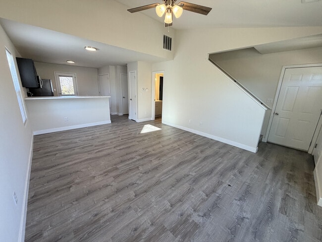 Building Photo - 1701 Hanover Blvd