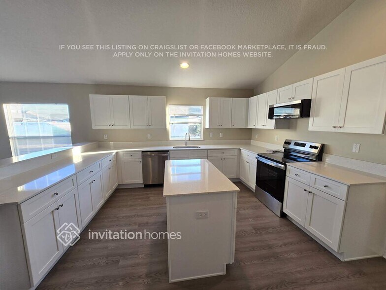 Building Photo - 4610 Sandhurst St