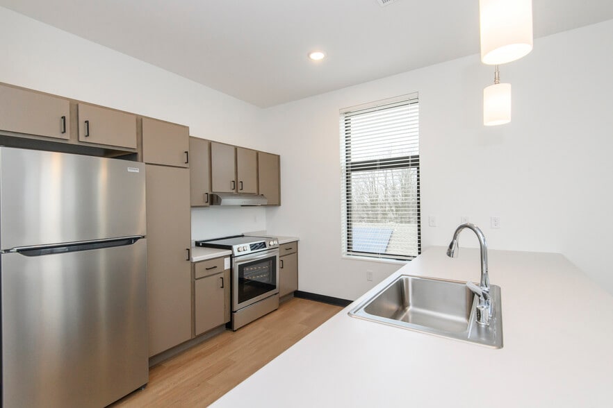 Building Photo - Bronzeville Apartments