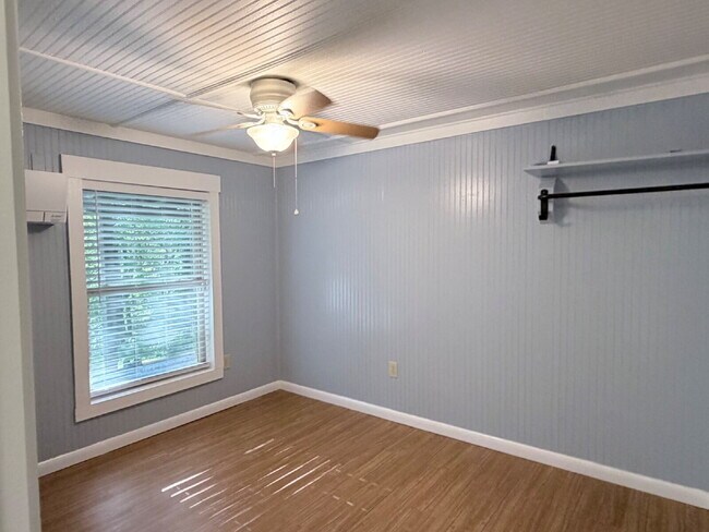 Building Photo - Live Surrounded by Nature | 3 Bedroom Home on 27 Private Acres in Saluda