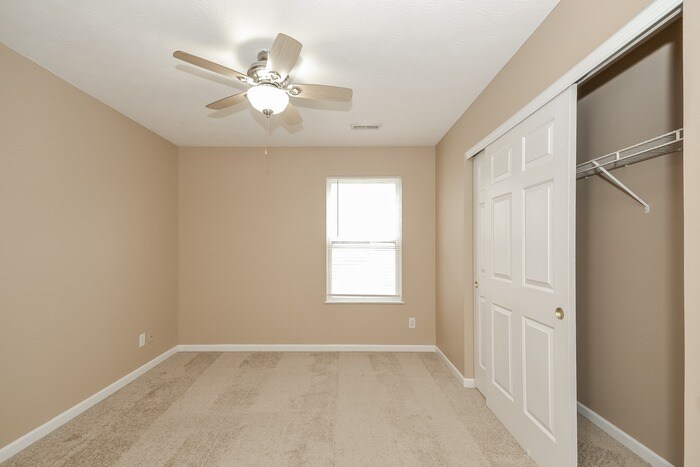 Building Photo - 613 Quail Hollow Dr