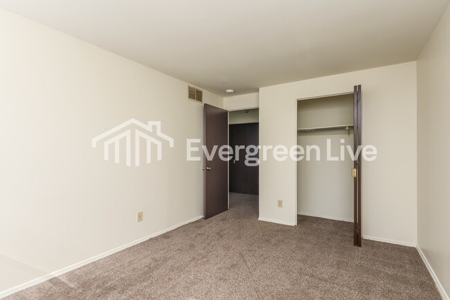 Building Photo - 7761 Mt Hood