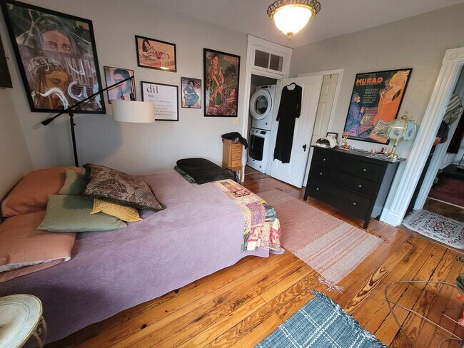 Building Photo - 3644 Roland Ave