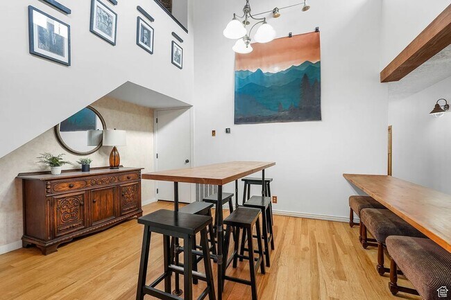 Building Photo - Scenic Mountain View Rental Minutes from Shopping & Trails!