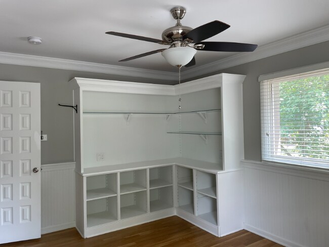 Building Photo - 2100 Cheltenham Rd