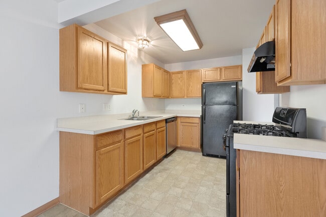 Building Photo - 820 Adam Ln