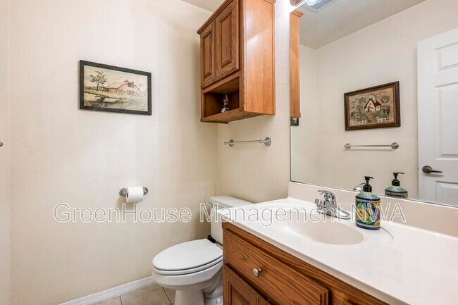 Building Photo - 28 Latshaw Dr