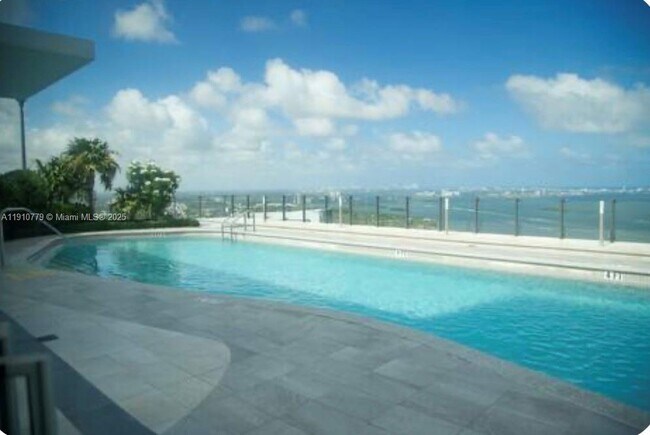 Building Photo - 501 NE 31st St