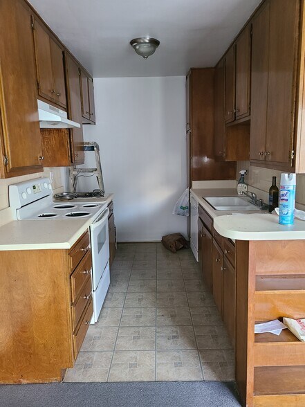 Building Photo - 5555 W 8th St
