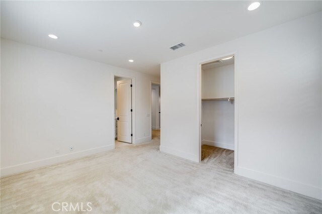 Building Photo - 214 Parkwood