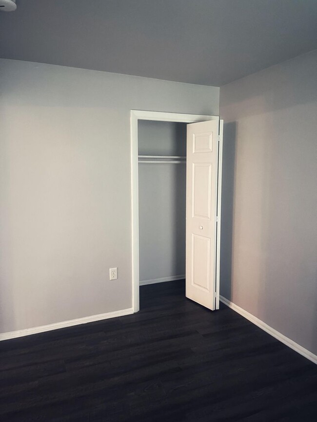 Building Photo - 2 Bed 1 Bath Bladensburg, MD