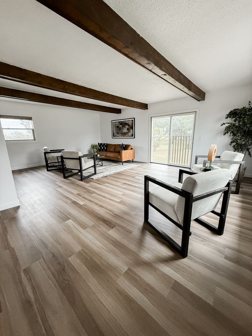 Building Photo - 602 Buick Dr