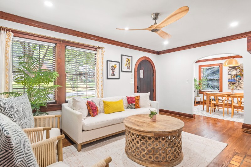 Building Photo - 949 Victory Dr SW