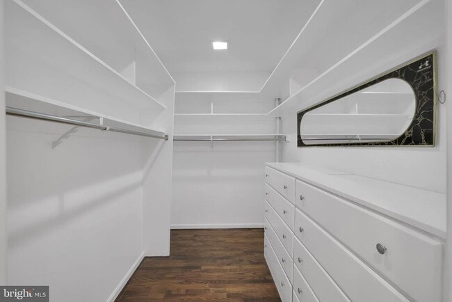 Building Photo - 8901 Iron Gate Ct