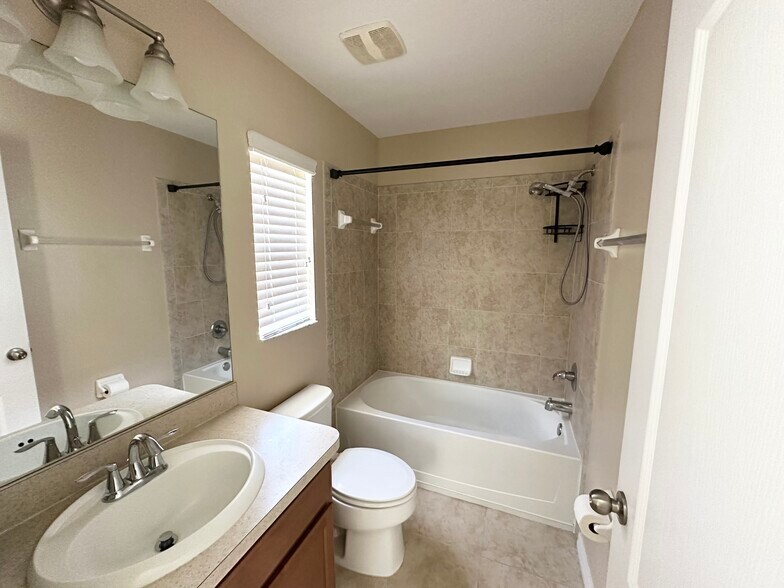 Building Photo - 4244 Birch Pond Loop