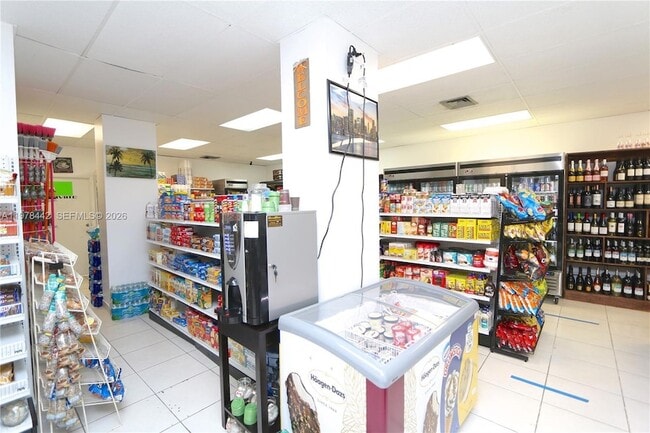 Building Photo - 1980 S Ocean Dr