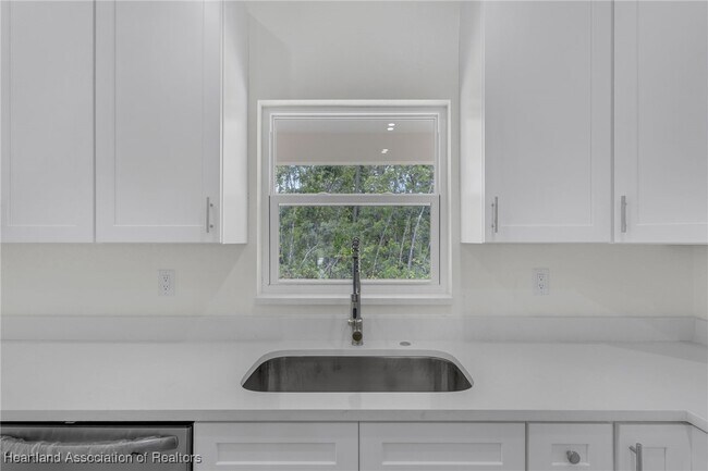Building Photo - 7539 Bernal Dr