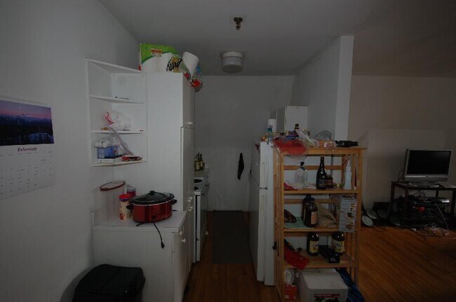 Building Photo - 168 Northampton St