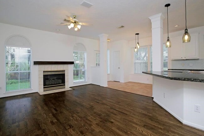 Building Photo - 6902 Afton Woods Dr