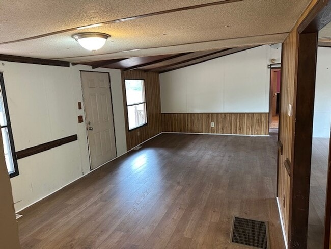 Building Photo - 98 Alexander Rd