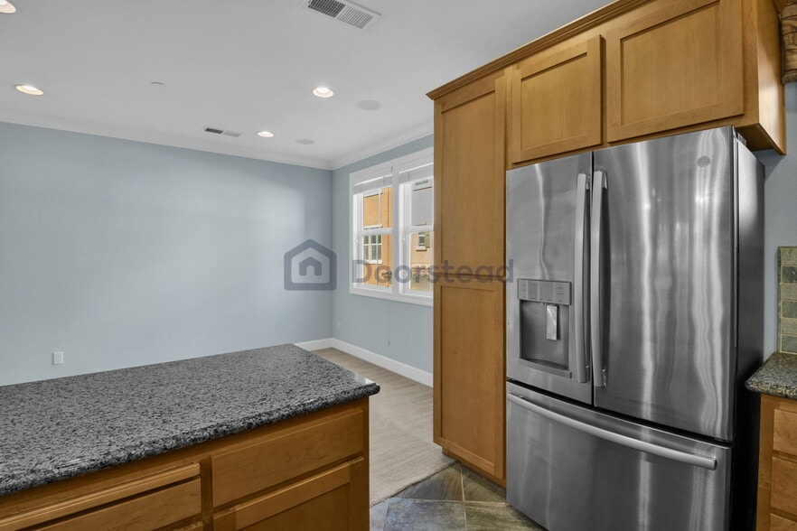 Building Photo - 508 Solomon Ter