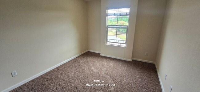 Building Photo - 3 bed 2 bath north end of town