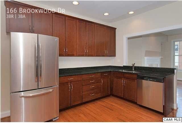 Building Photo - 166 Brookwood Dr