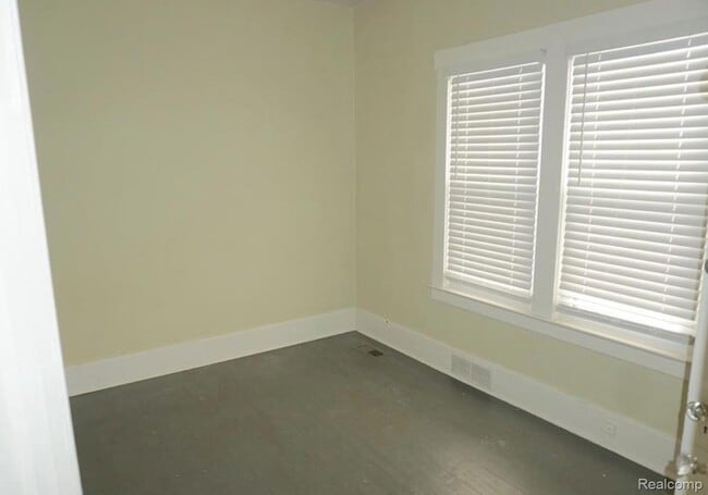 Building Photo - 1424 Smith Ave