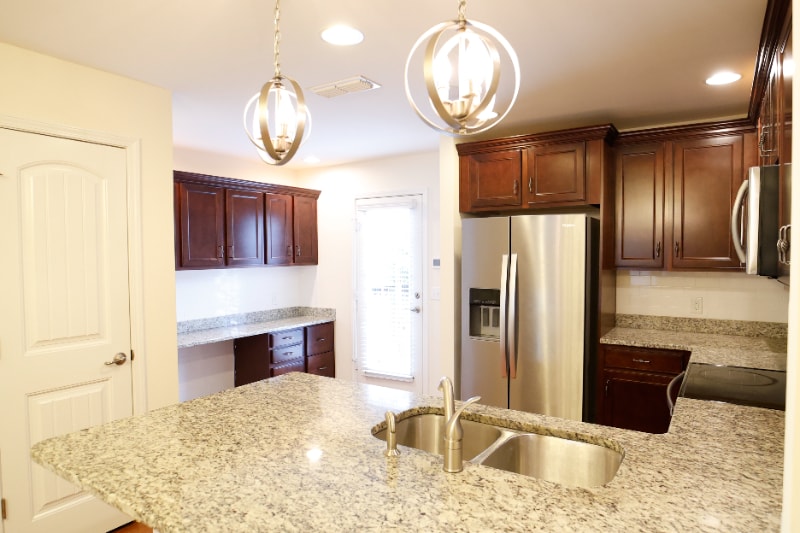 Building Photo - 2570 River Trail Dr