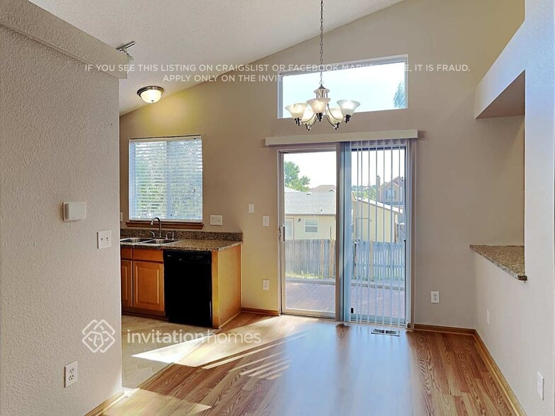 Building Photo - 8736 Greengrass Way