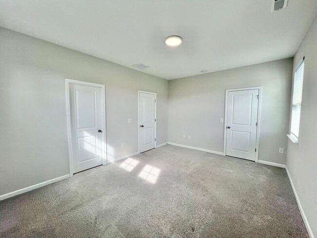 Building Photo - 1034 Manorhaven Dr
