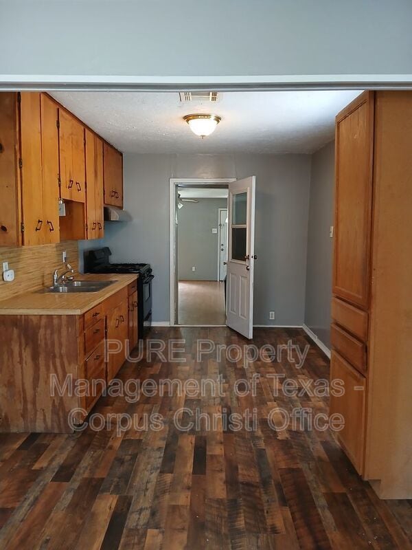 Building Photo - 329 Garfield Dr