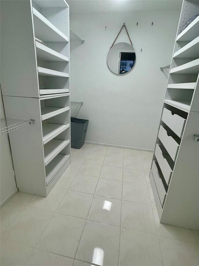 Building Photo - 133 N Pompano Beach Blvd