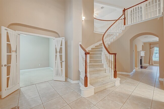 Building Photo - 22518 Silvermist Ln