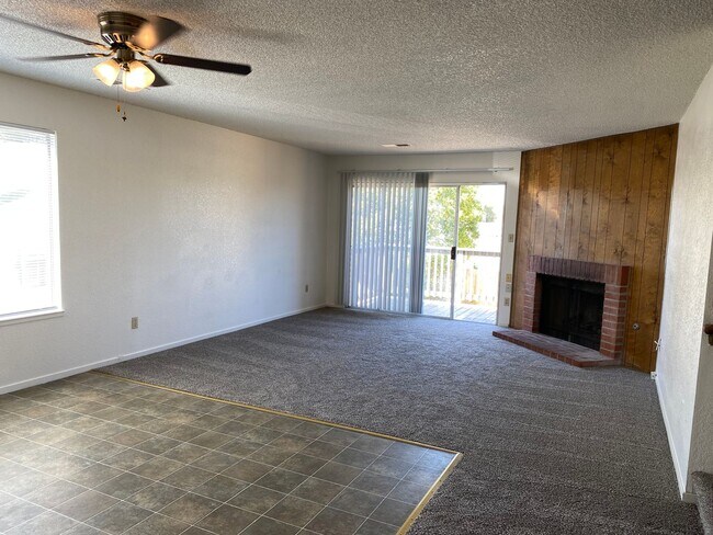 Building Photo - 124