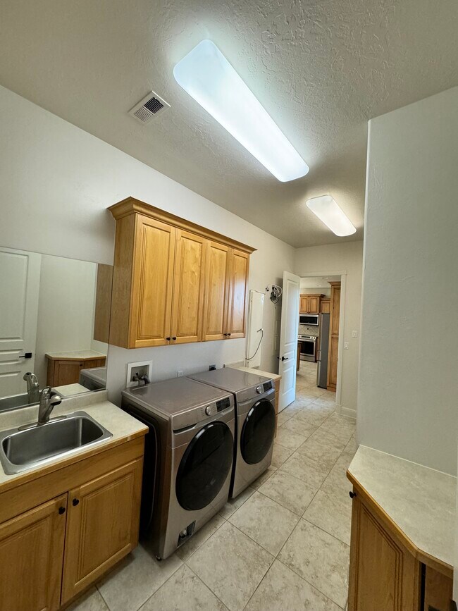 Laundry Room - 134 S 1160 West Cir