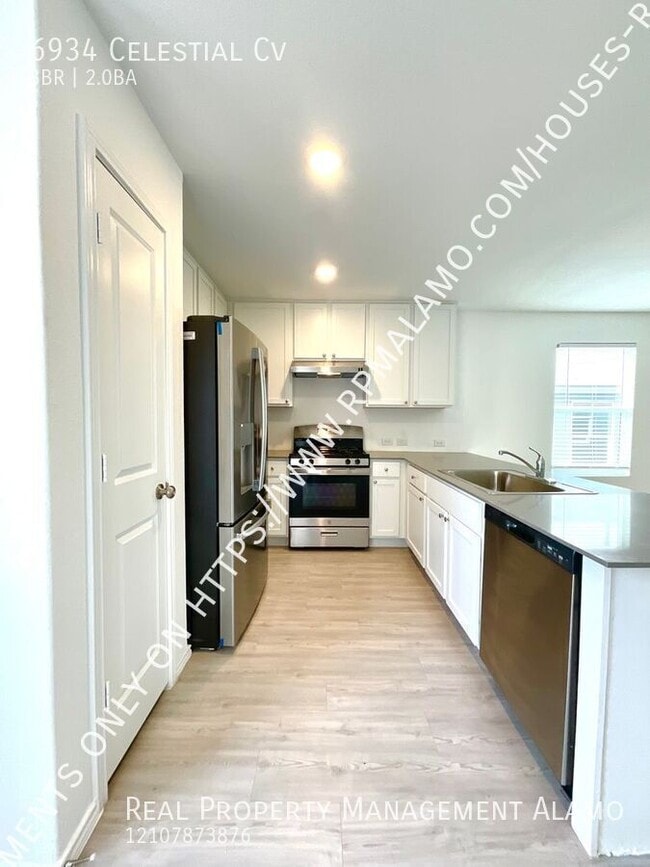 Building Photo - 6934 Celestial Cv