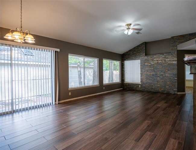 Building Photo - 46 N Rushwing Cir