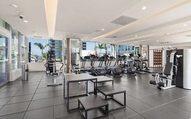 Building Photo - Panoramic Bayfront Luxury Living in the Heart of Little Italy
