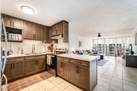 Building Photo - 95-061 Waikalani Dr